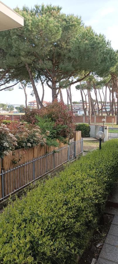 Apartamento La Casina Di Ale Marina Di Carrara Exterior foto