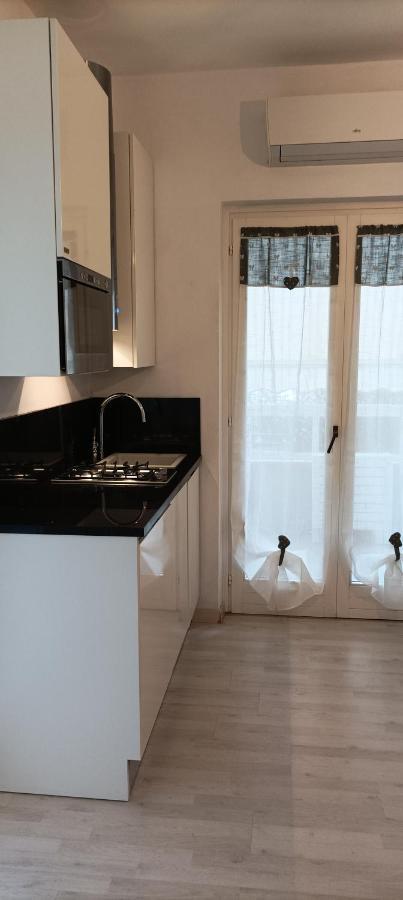 Apartamento La Casina Di Ale Marina Di Carrara Exterior foto